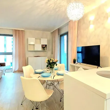 Sunny Breeze Next To The By Triapart Daire Gdansk