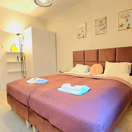 Sunny Breeze Next To The By Triapart Lägenhet Gdańsk