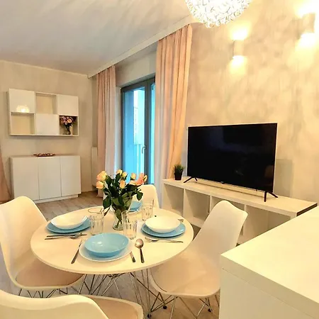 Sunny Breeze Next To The By Triapart Lägenhet Gdańsk