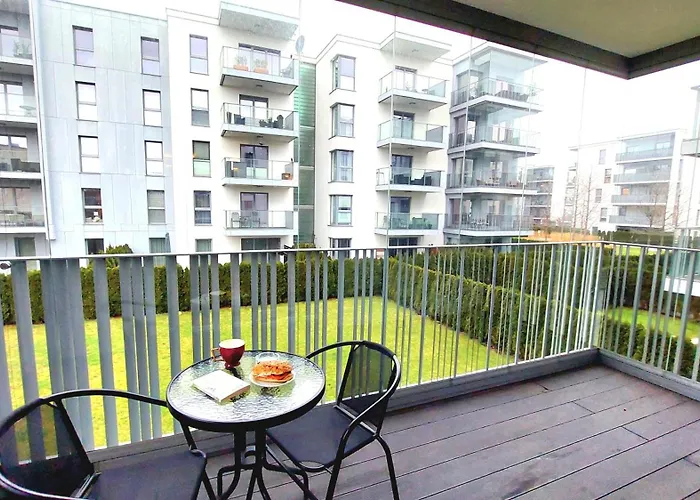 Sunny Breeze Next To The By Triapart * 格但斯克