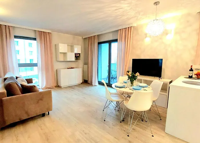 Apartman Sunny Breeze Next To The By Triapart