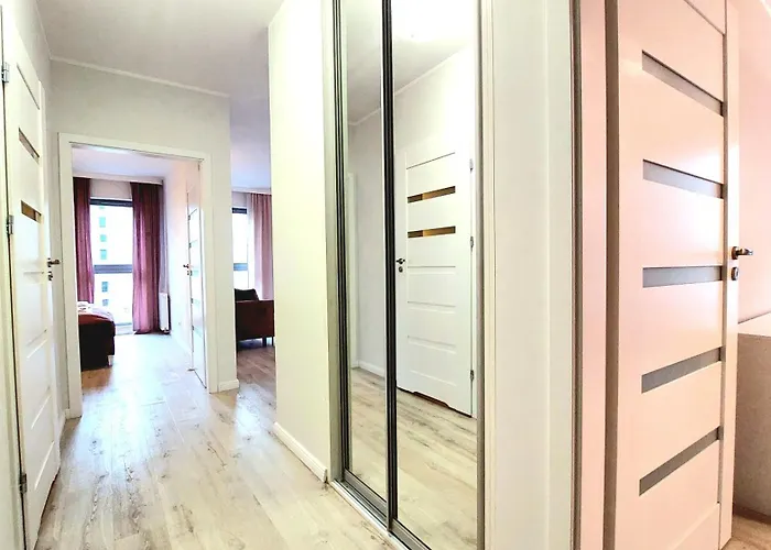 Sunny Breeze Next To The By Triapart Apartman *